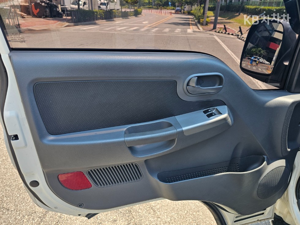 2022 - kia bongo iii