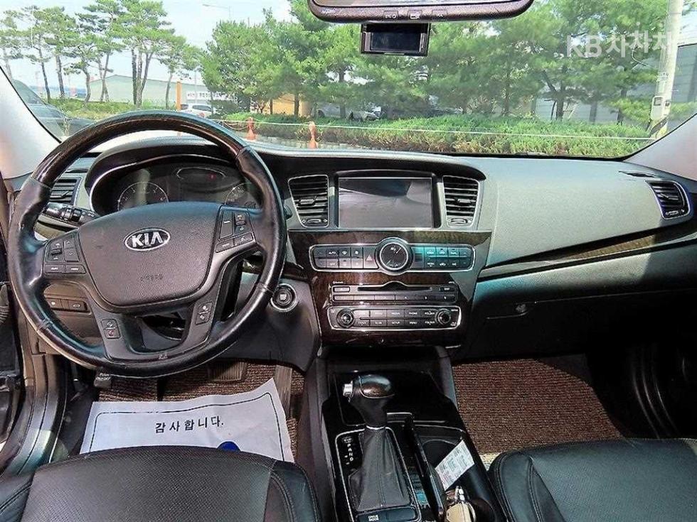 2013 - kia k7