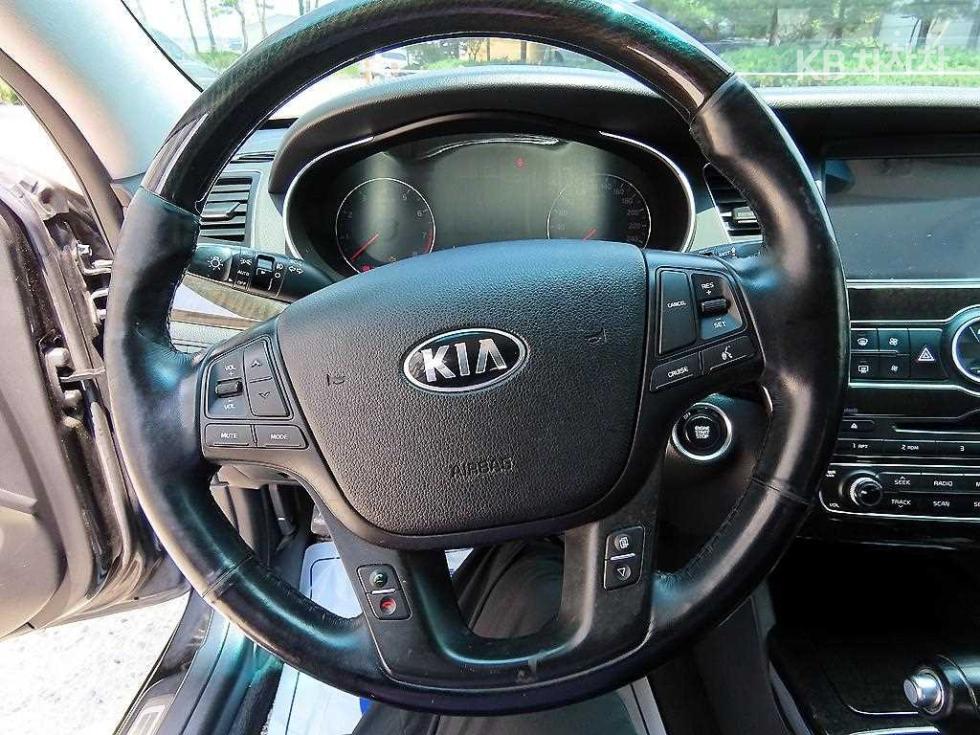 2013 - kia k7