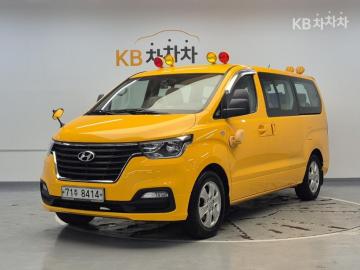 Hyundai Starex LPi 어린이버스 15인승 — foto 1