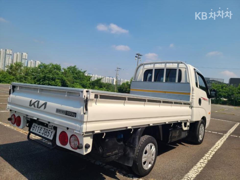 2020 - kia bongo iii