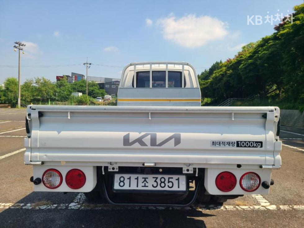 2020 - kia bongo iii