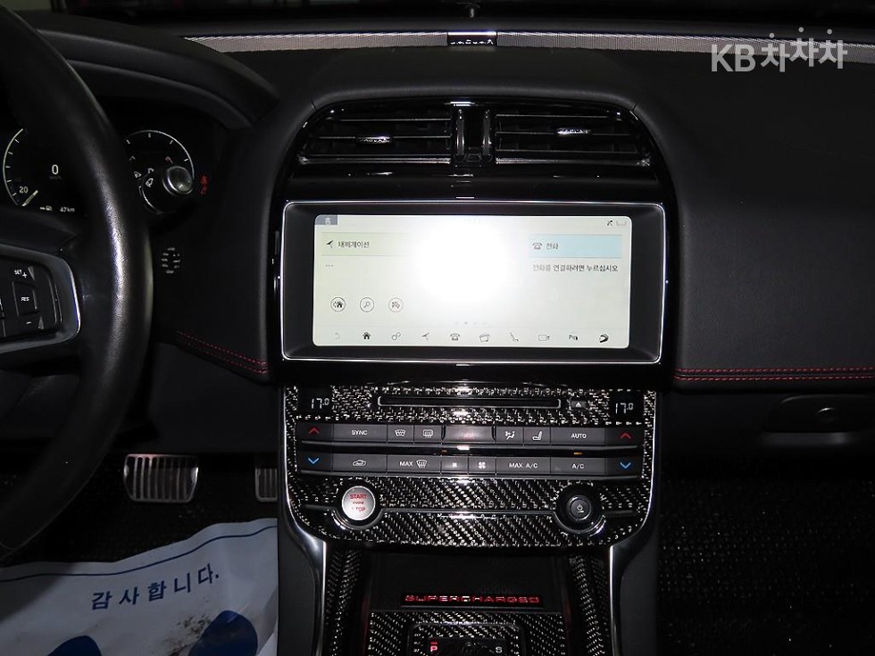 2019 - jaguar xe