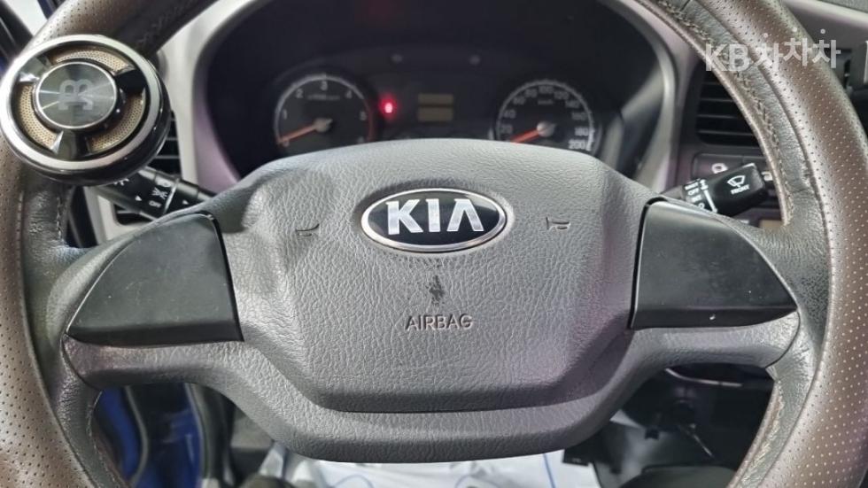 2016 - kia bongo iii