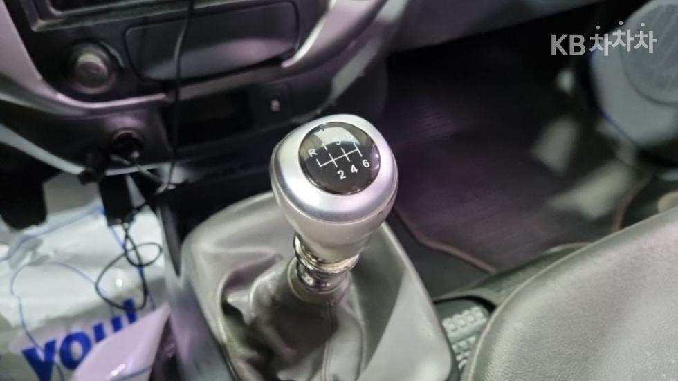 2016 - kia bongo iii