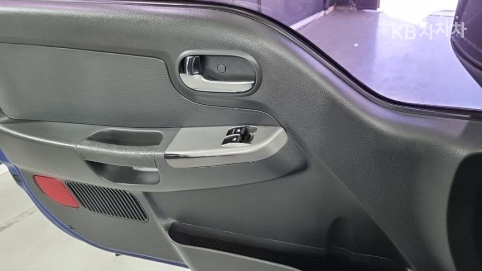 2016 - kia bongo iii