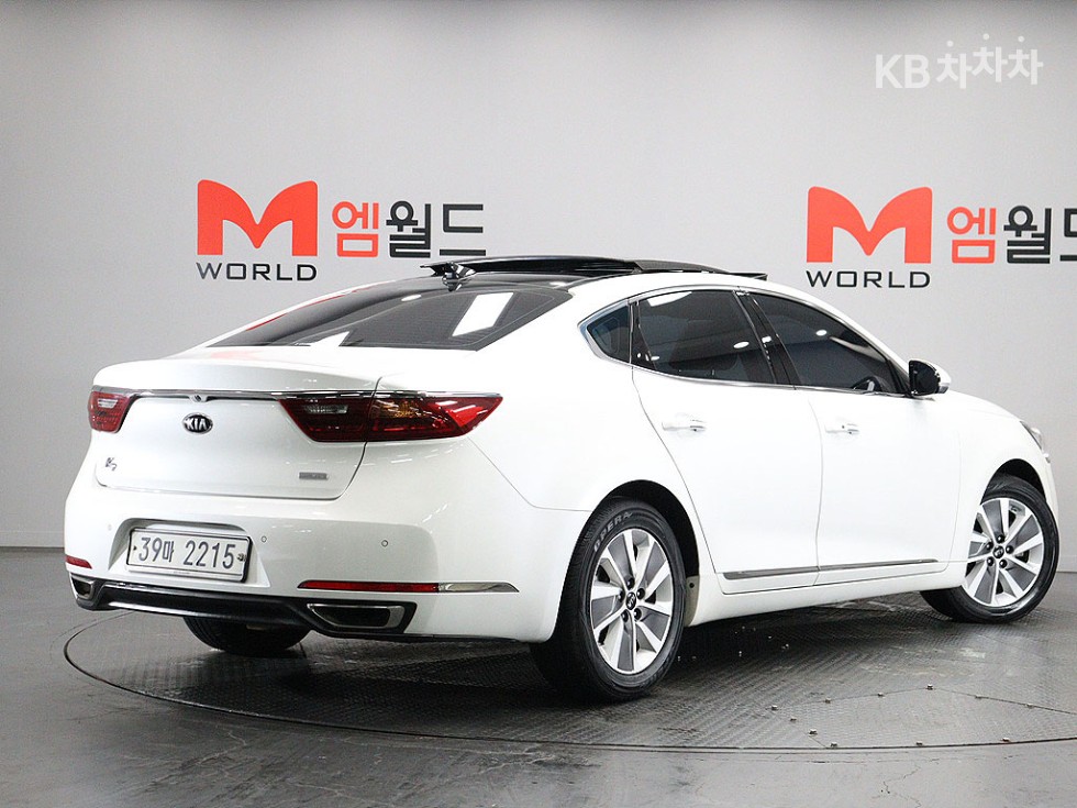 2017 - kia k7