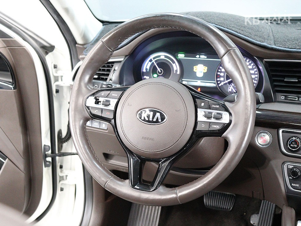 2017 - kia k7