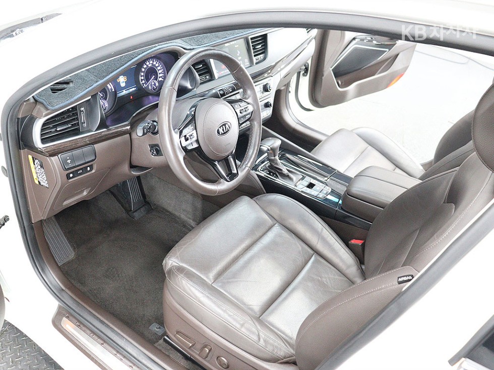 2017 - kia k7