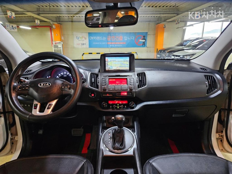 2012 - kia sportage