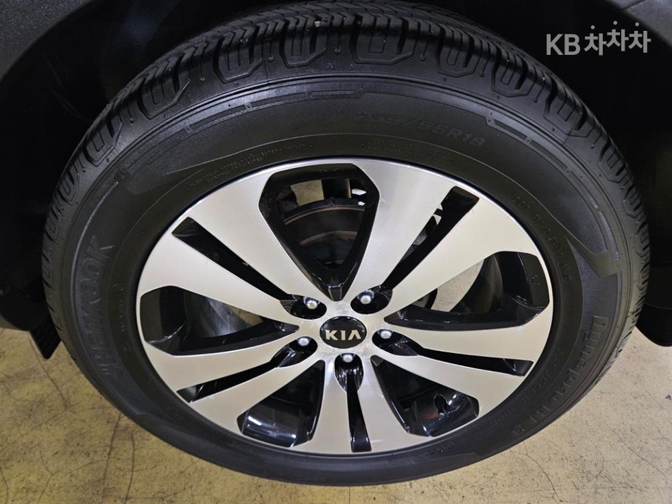 2012 - kia sportage