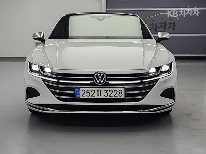 Volkswagen Arteon 2.0 TDI Prestige 3