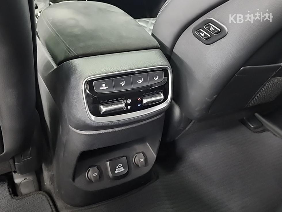 2021 - kia mohave
