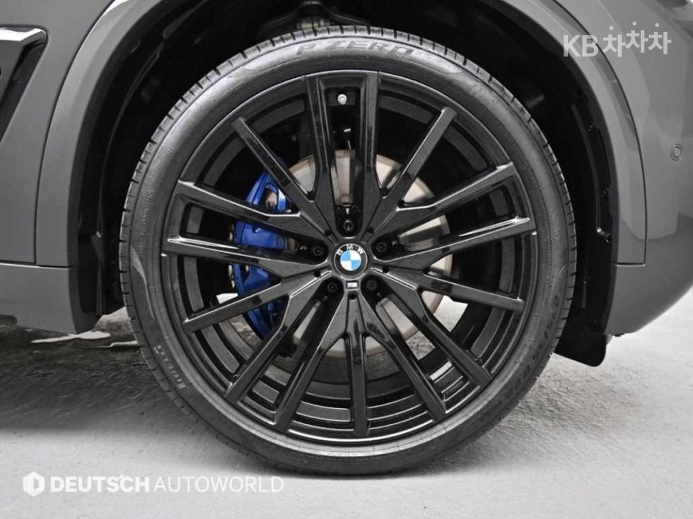 BMW X5 — miniaturë 5