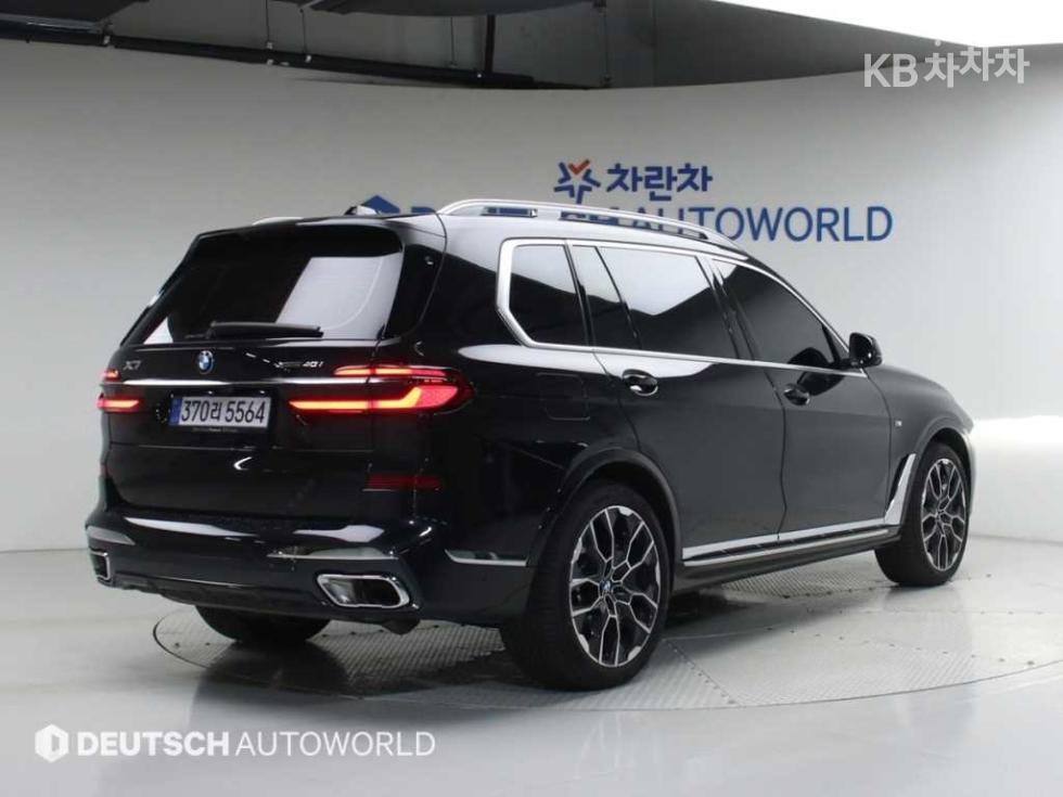 BMW X7 — miniaturë 2