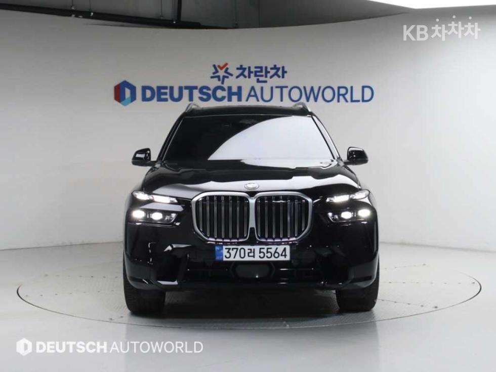 BMW X7 — miniaturë 3