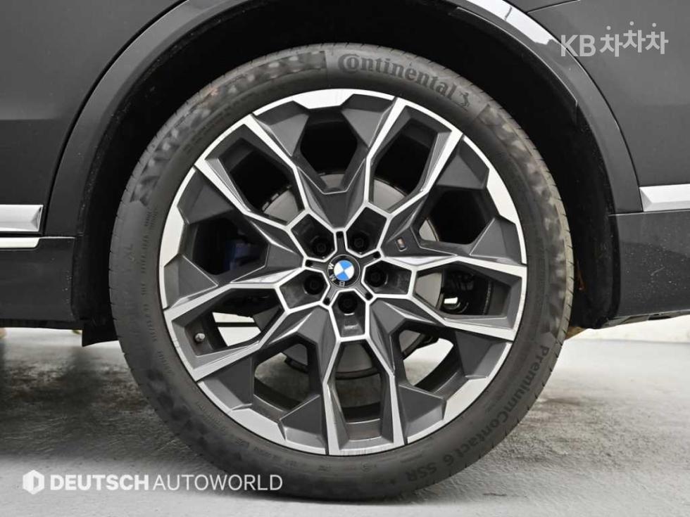 BMW X7 — miniaturë 5