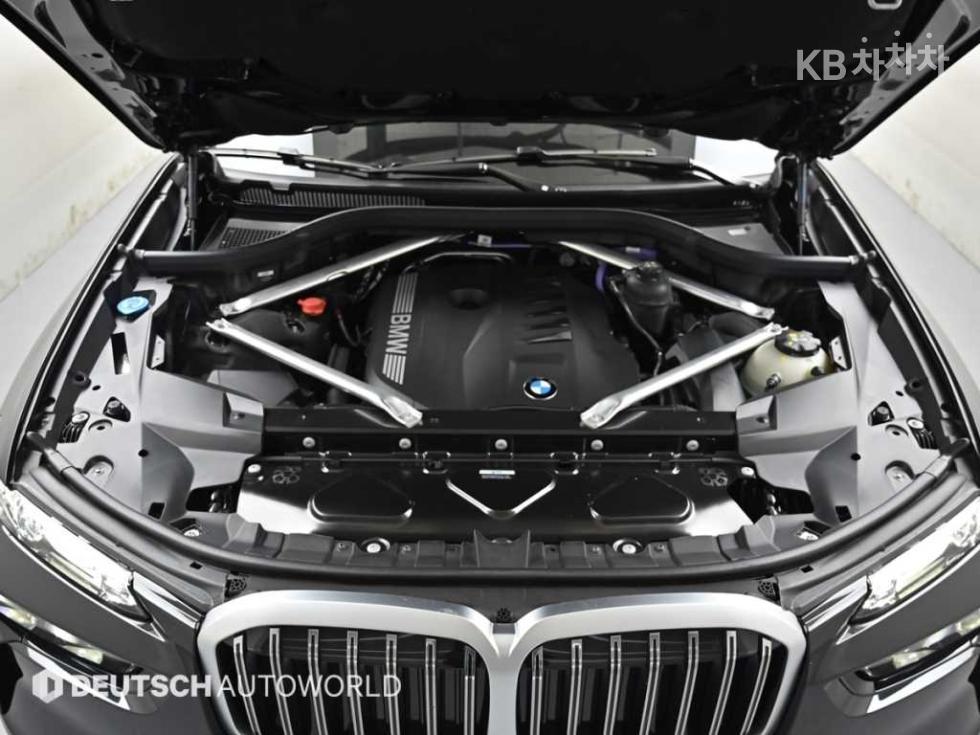 BMW X7 — miniaturë 6