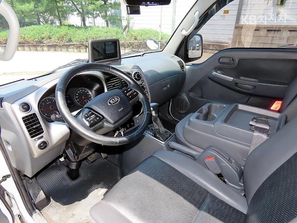 2022 - kia bongo iii