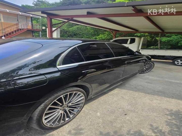 Mercedes-Benz S-Class W223 S500L 4Matic Base Type 5