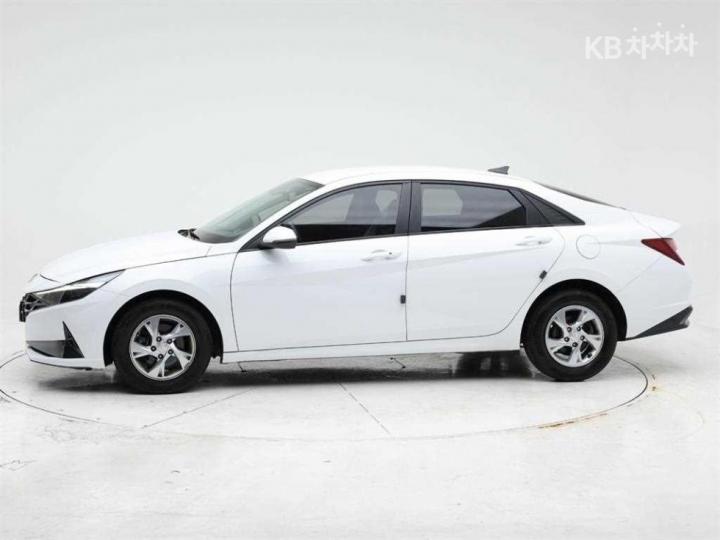 Hyundai Avante CN7 1.6 Gasoline Modern 4