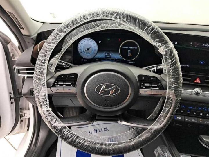 Hyundai Avante CN7 1.6 Gasoline Modern 8