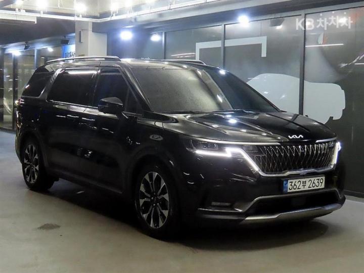 Kia Carnival G3.5 GDI Signature