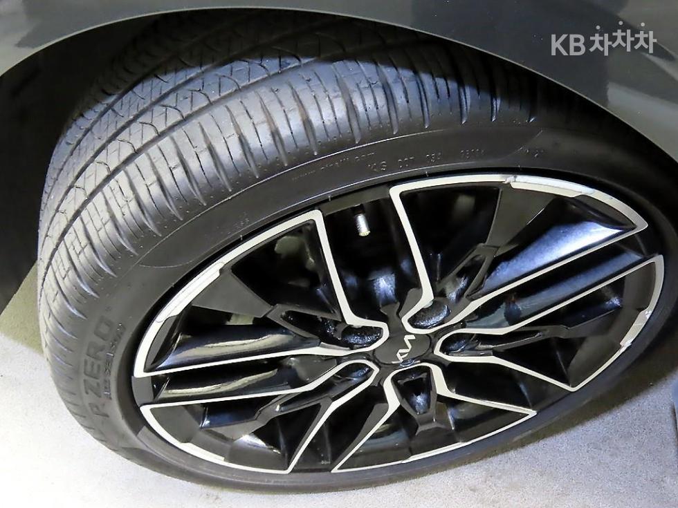 Kia K5 — miniaturë 20