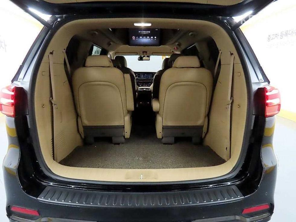 Kia Carnival — miniaturë 18