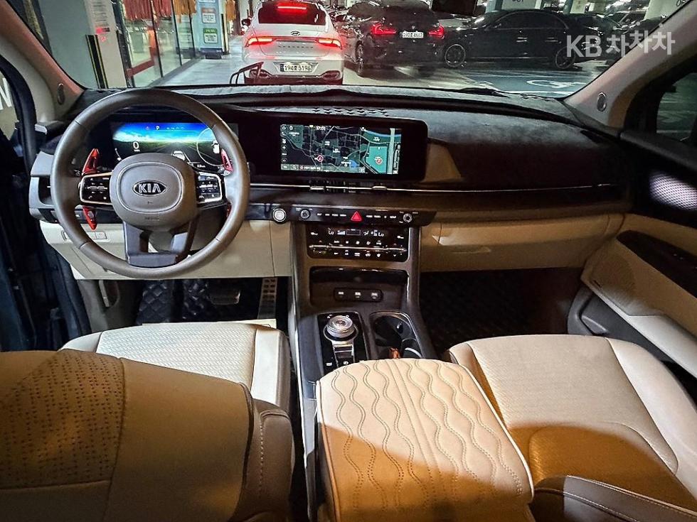 Kia Carnival — miniaturë 6
