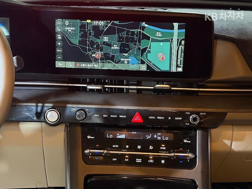 Kia Carnival — miniaturë 11