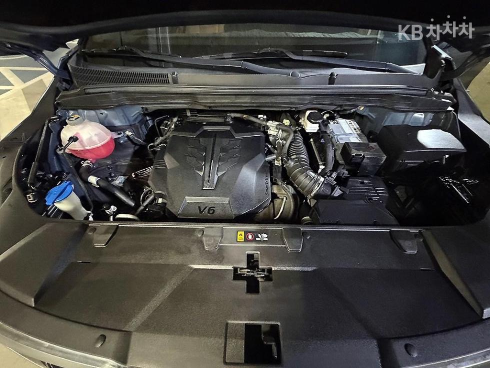 Kia Carnival — miniaturë 19