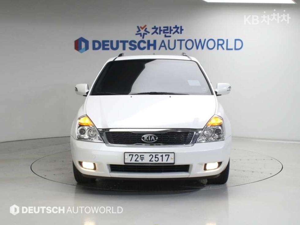 Kia Carnival — miniaturë 3