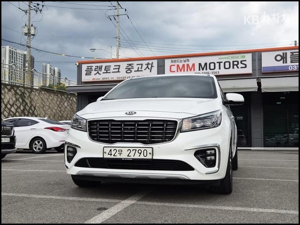 Kia Carnival — miniaturë 3