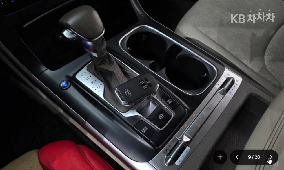 Kia Carnival — miniaturë 9
