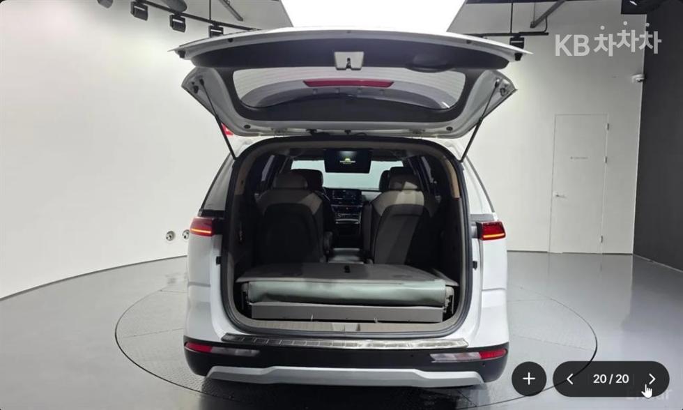 Kia Carnival — miniaturë 20