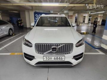 Volvo XC90 D5 Inscription — foto 1