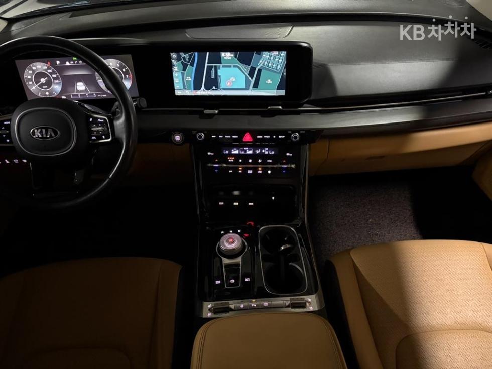 Kia Carnival — miniaturë 6
