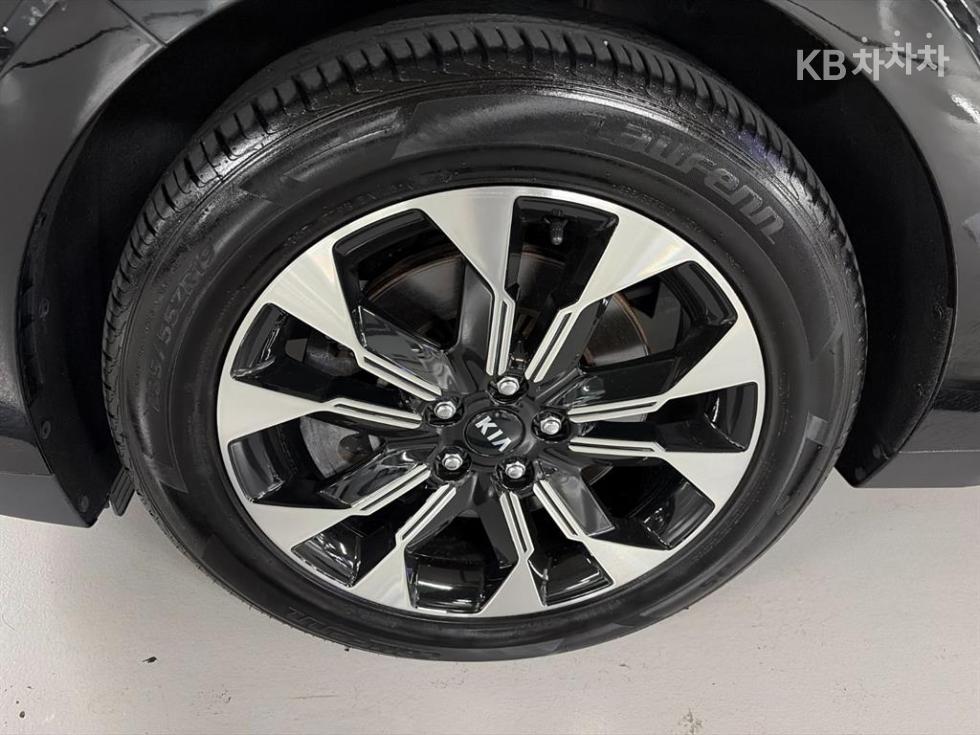 Kia Carnival — miniaturë 19