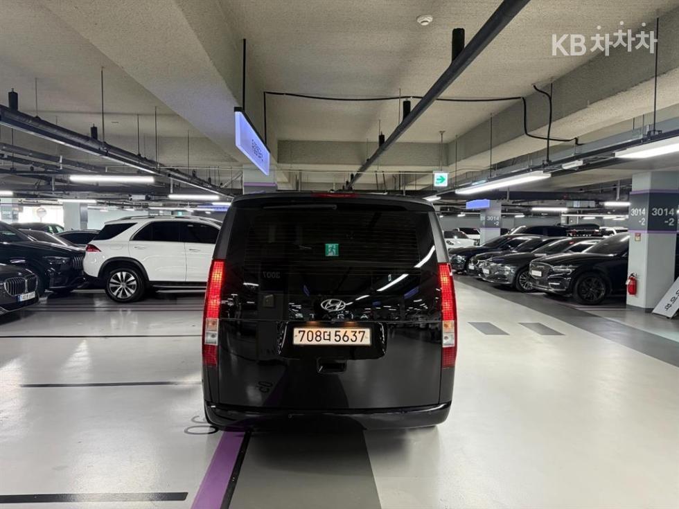Hyundai Staria — miniaturë 3
