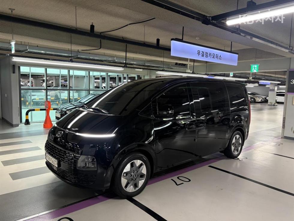 Hyundai Staria — miniaturë 4