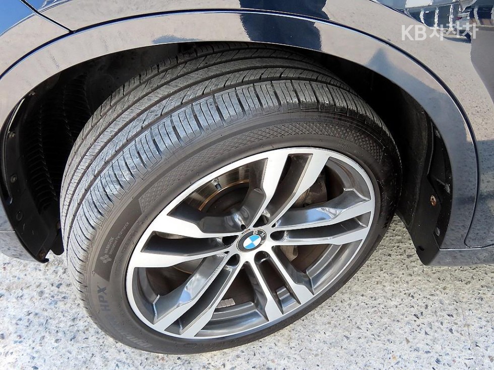 BMW X6 — miniaturë 20