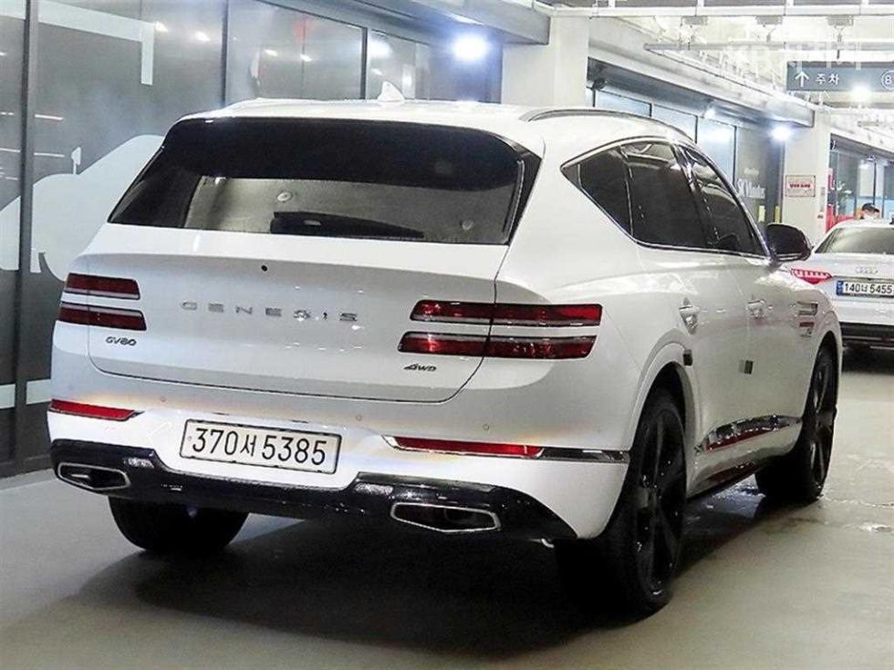 2022 Genesis GV80 photo