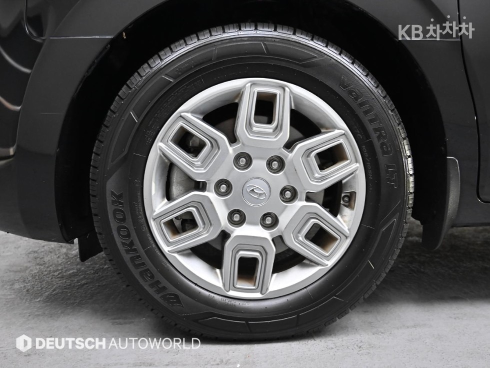 Hyundai Staria — miniaturë 5