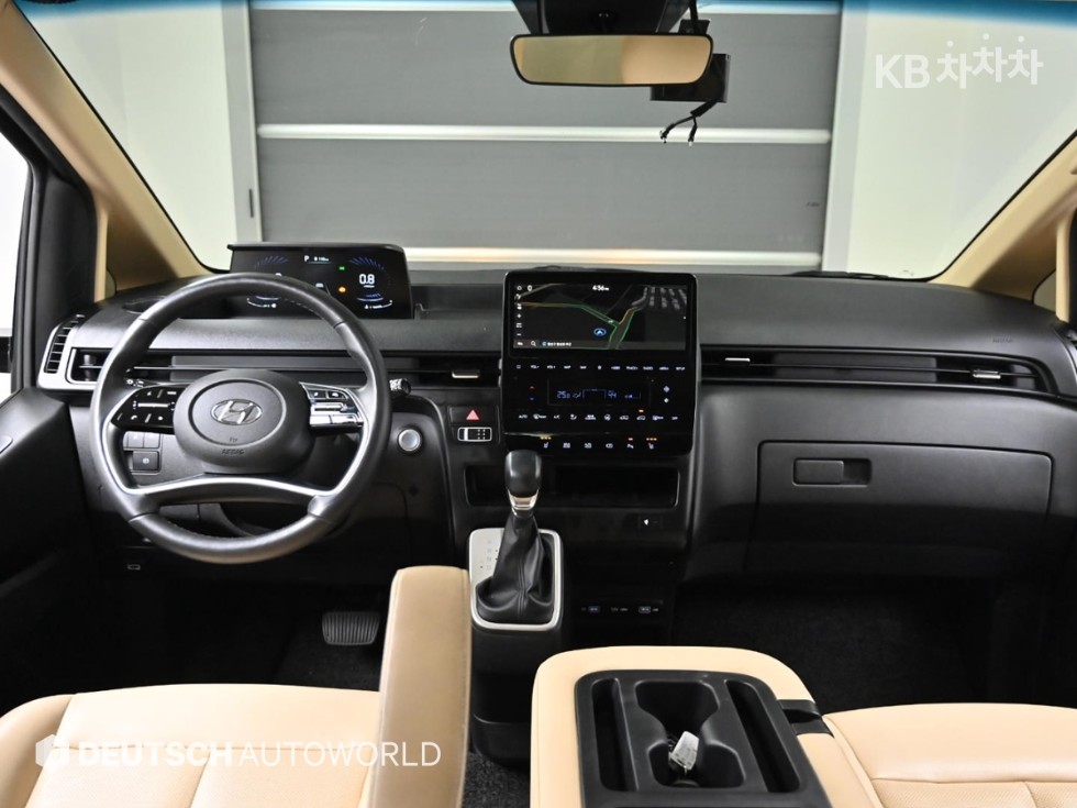 Hyundai Staria — miniaturë 7