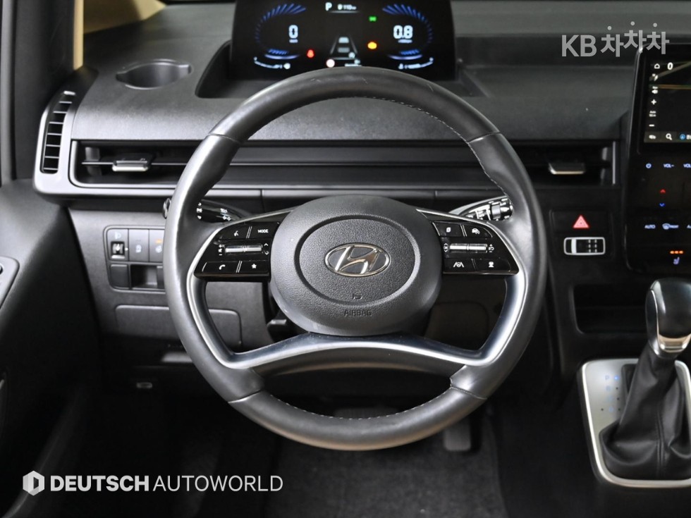 Hyundai Staria — miniaturë 12