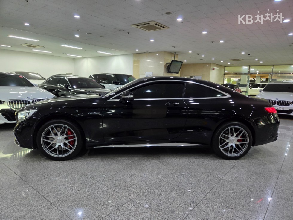 2021 Mercedes-Benz S photo