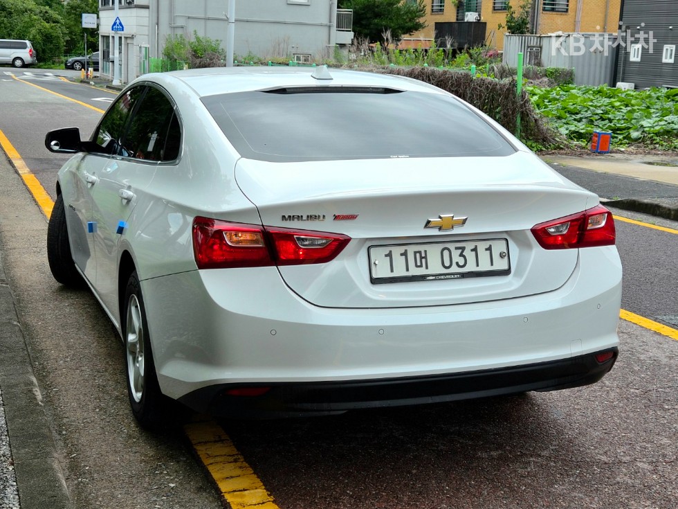 Chevrolet Malibu — miniaturë 2