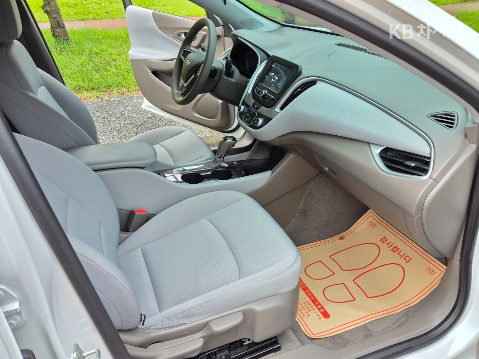 Chevrolet Malibu — miniaturë 15
