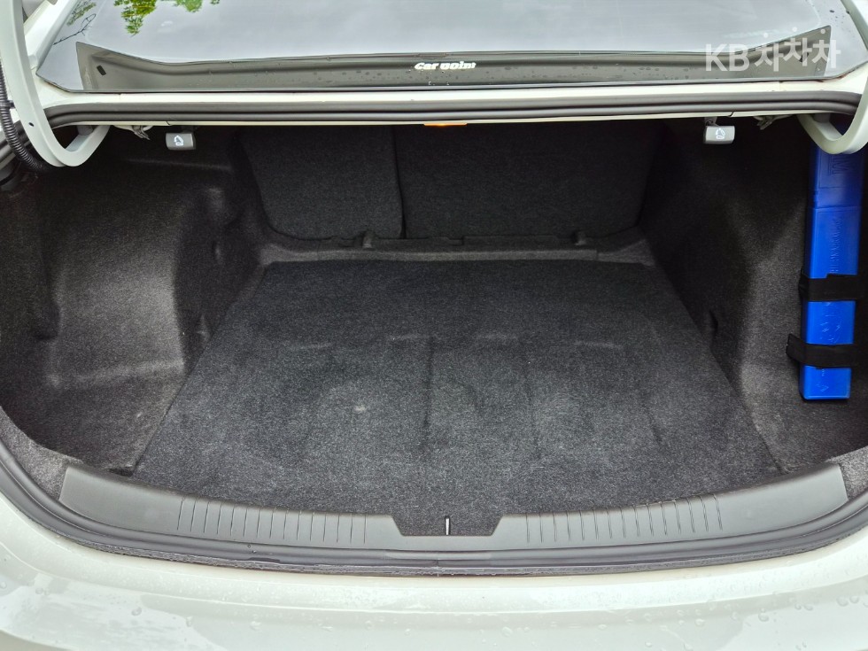Chevrolet Malibu — miniaturë 18